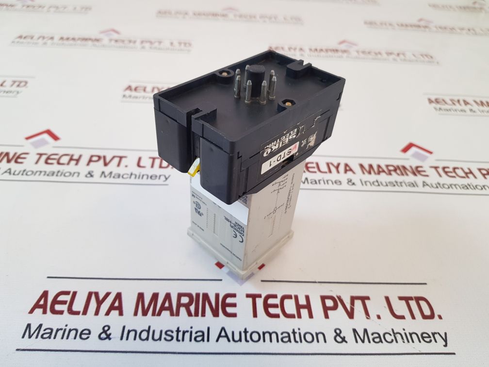 Omron H3Cr-h8L Timer Power Off Delay With Base