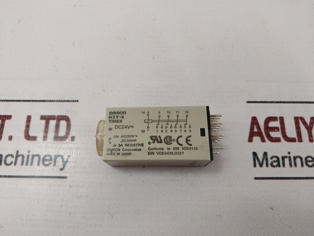Omron H3Y-4 Timer