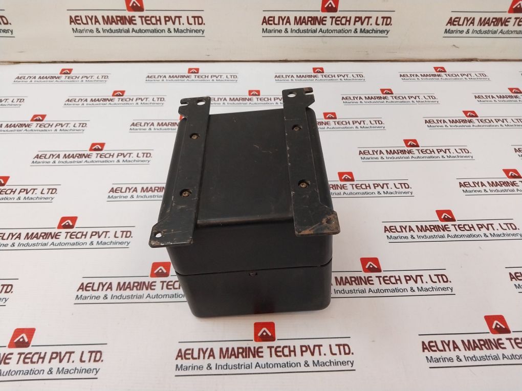 Omron K2Wr-r-s5U Reverses Power Relay 100/110/200/220 Vac
