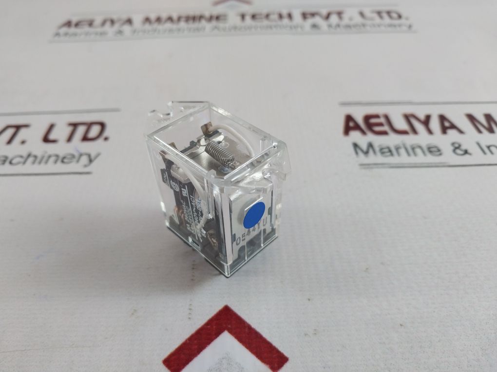 Omron My2F Relay 100/110 Vac