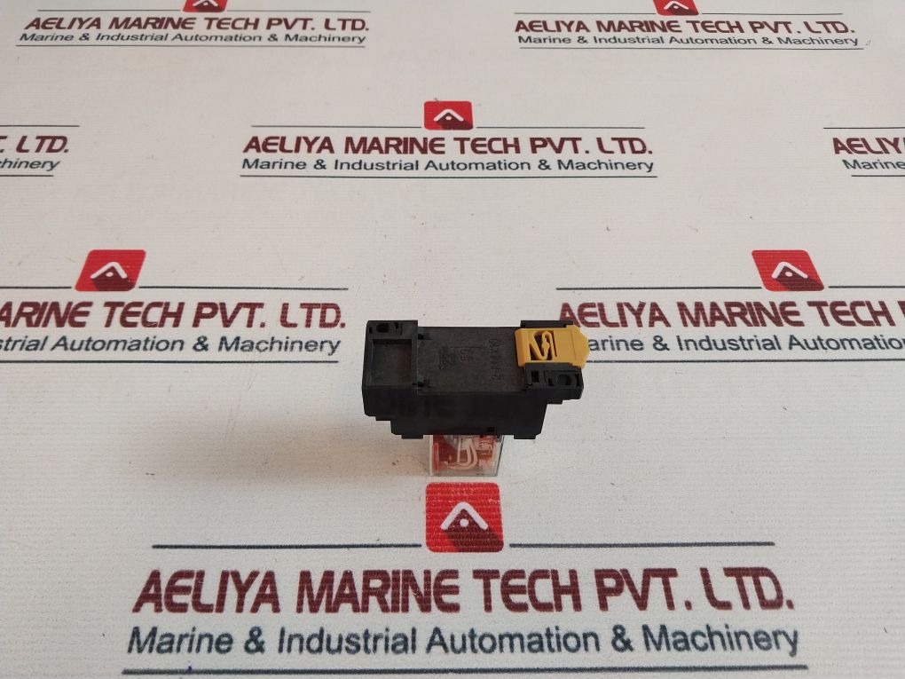 Omron My4N-gs Relay With Socket 24Vdc