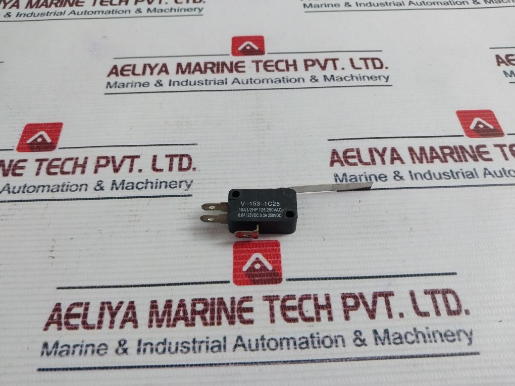 Omron V-153-1C25 Micro Switch