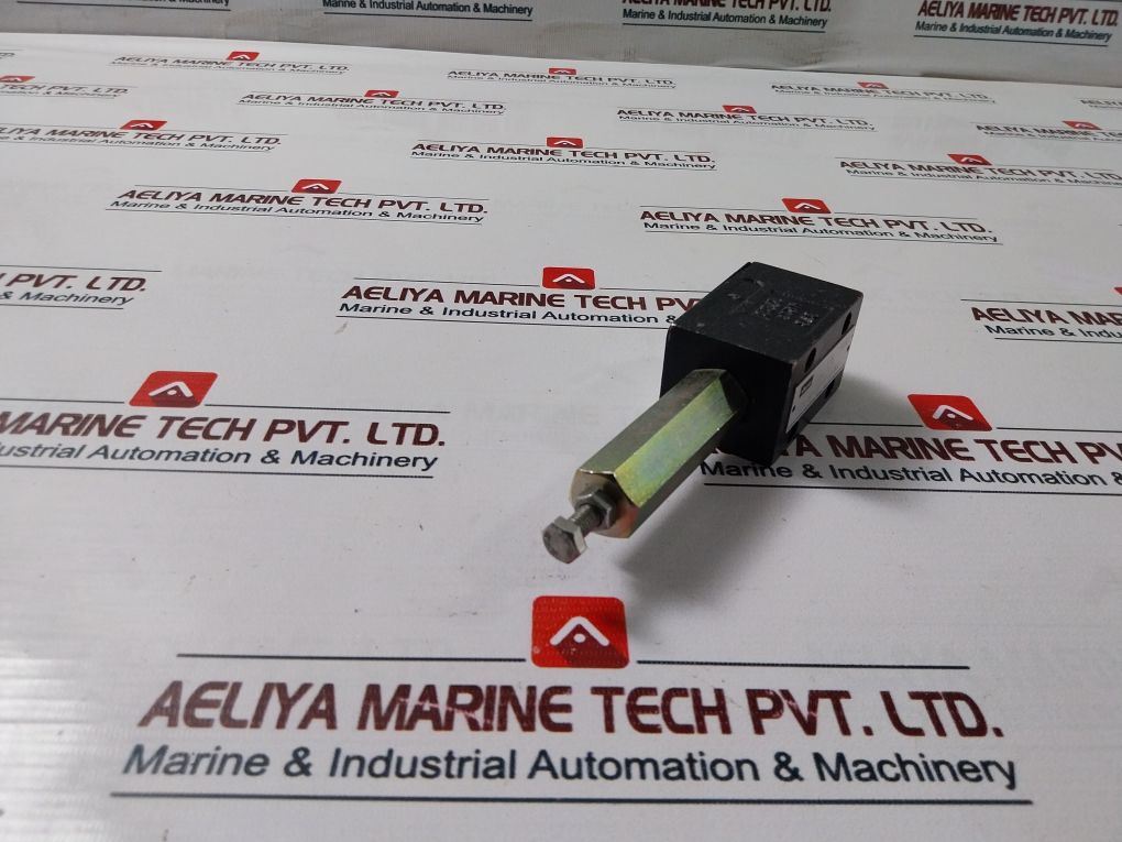 Parker 41088003 Direction Control Valve