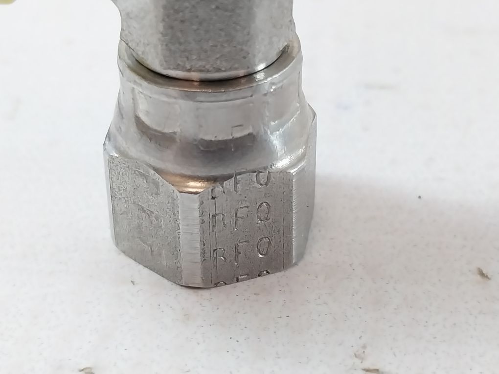 Parker 4 R6X-ss Swivel Nut Run Tee