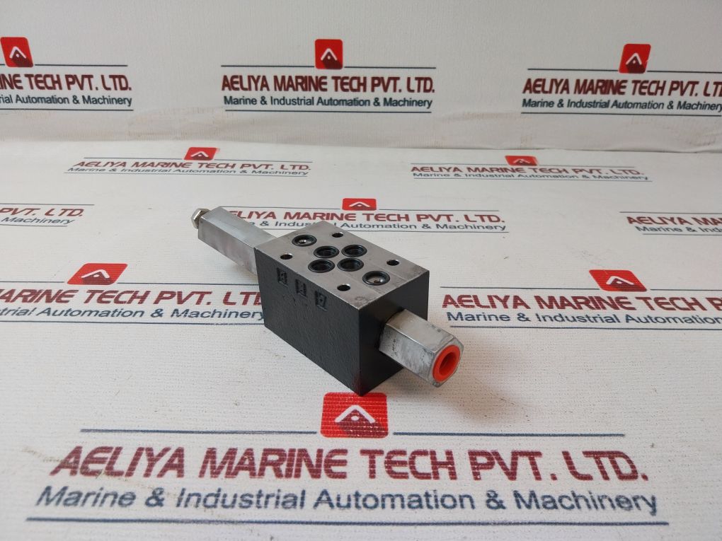 Parker 4D013Q510101B1/10-40Bar/X-ext Hydraulic/Adjustable 4/2 Directional Valve