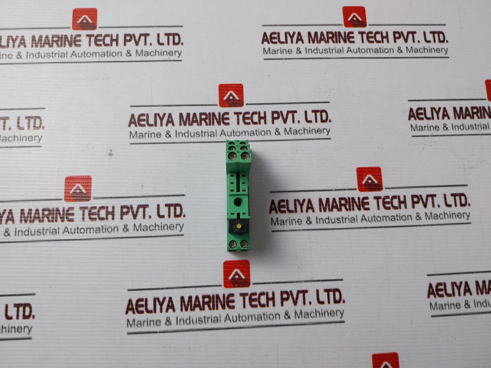 Phoenix Contact 28 33 521 Relay Socket 12A 300Vac