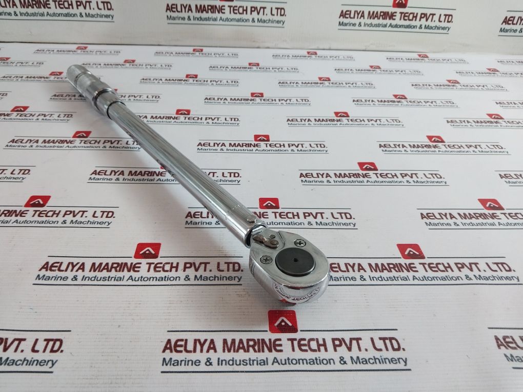 Proto 6016C 1/2" Drive 30-150 Ft/Lb. Ratcheting Head Micrometer Torque Wrench