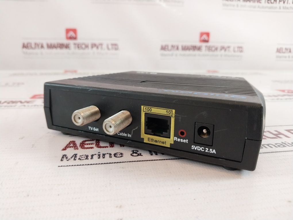Quiqom Qhm 4401 Amplifier 5Vdc 2.5A