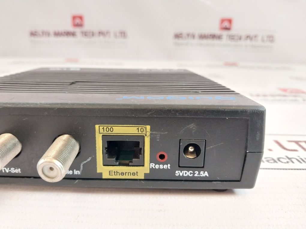 Quiqom Qhm 4401 Amplifier 5Vdc 2.5A