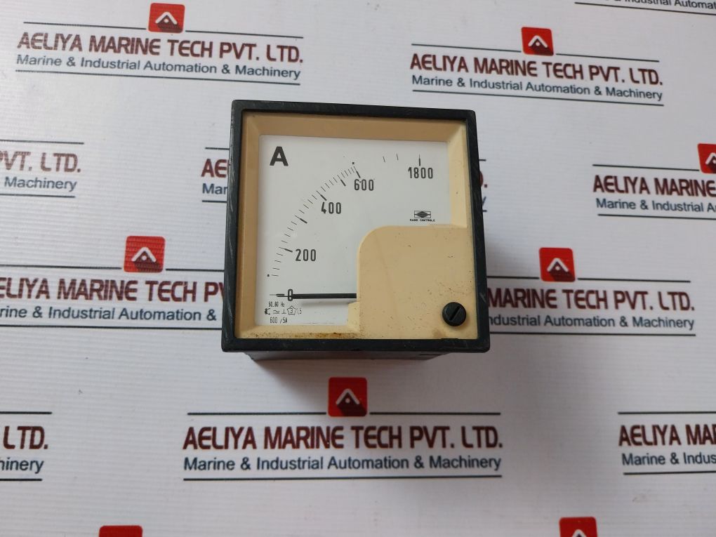Radio-controle 600/5A Analog Ammeter 0-600/1800A 50-60Hz