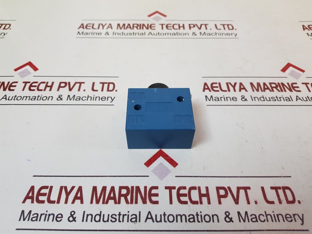 Rexroth 3630030010 Directional Control Valve 002 4997