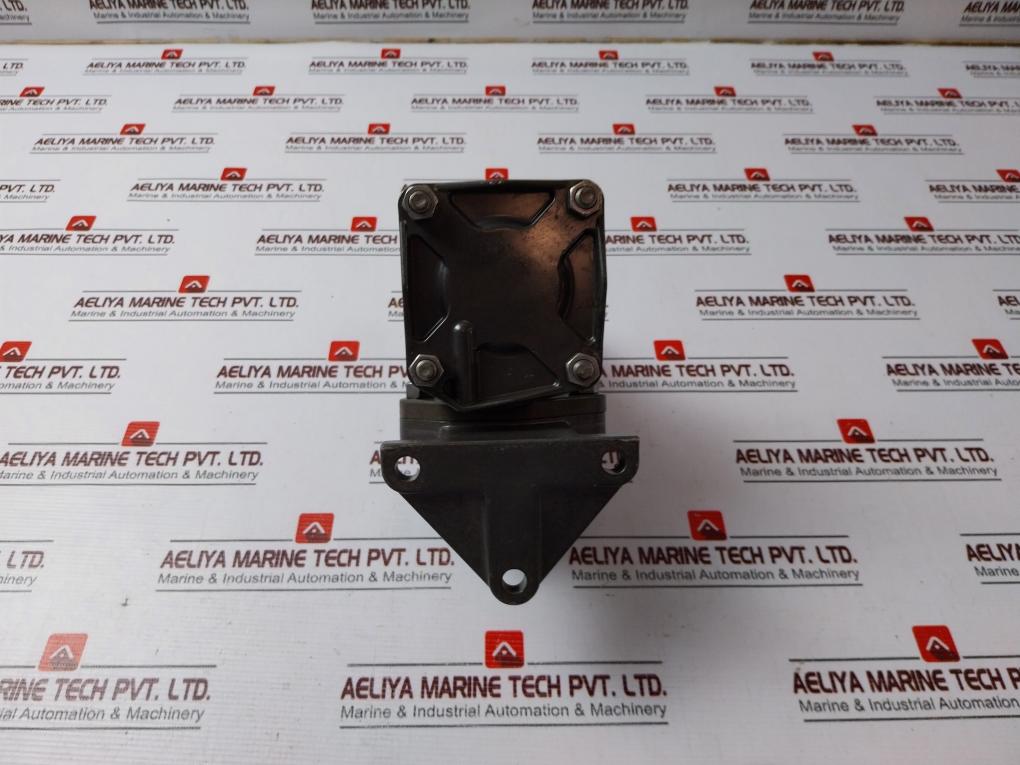 Rexroth R431004917 H-5 Relayair Valve