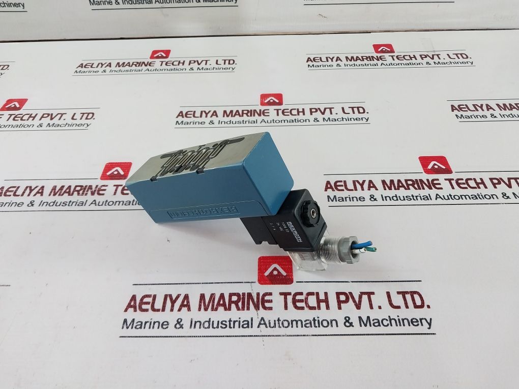 Rexroth R432006441 Aventics Pneumatic Valve