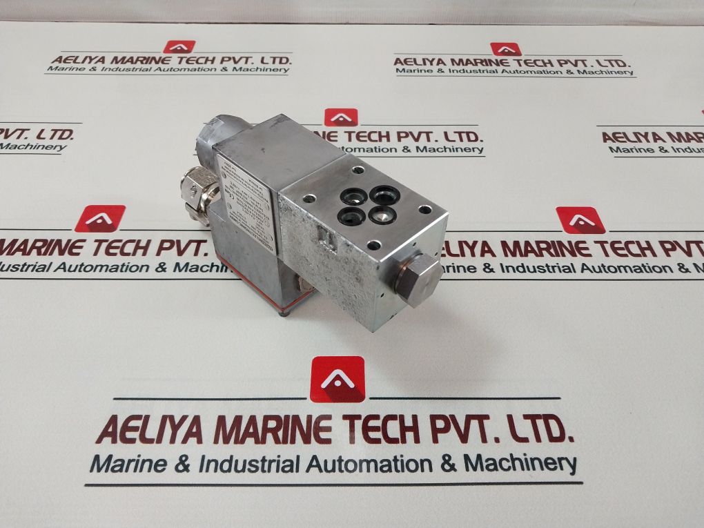 Rexroth R901269668 Hydraulic Valve