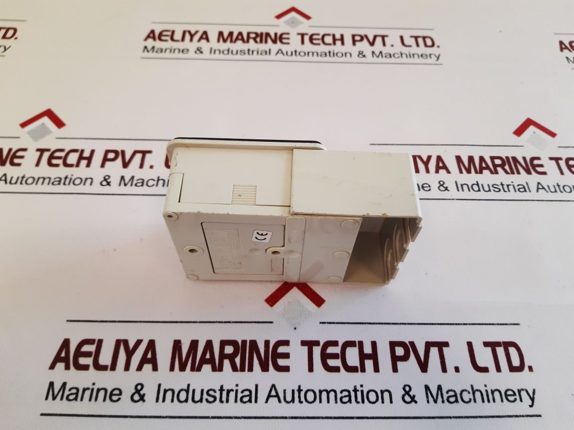 Rs 180-7773 Analogue Surface Mount Time Switch