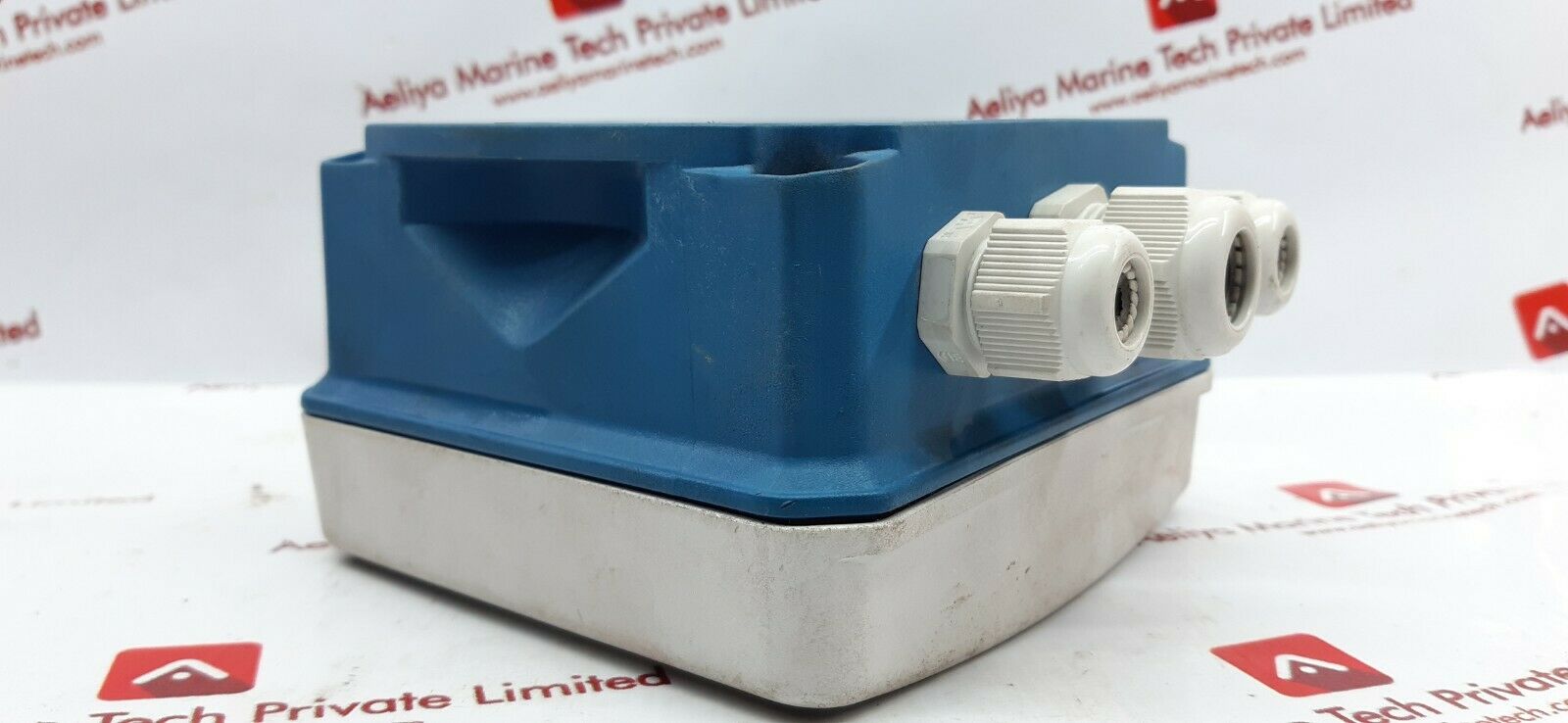 Fluidwell f1xx-p-xi flow rate controller