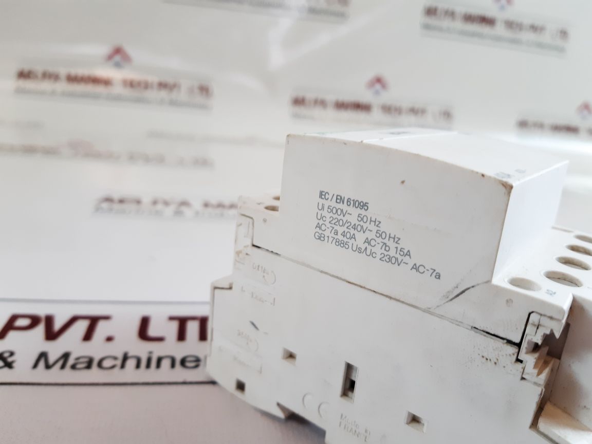 Schneider A9C20844 Contactor 220V~ 240V~