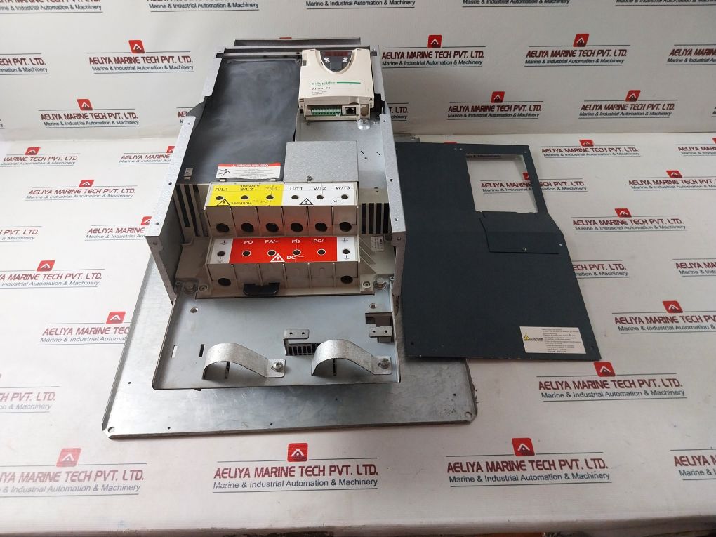 Schneider Atv71Hd55N4Z Variable Speed Drive 75°C