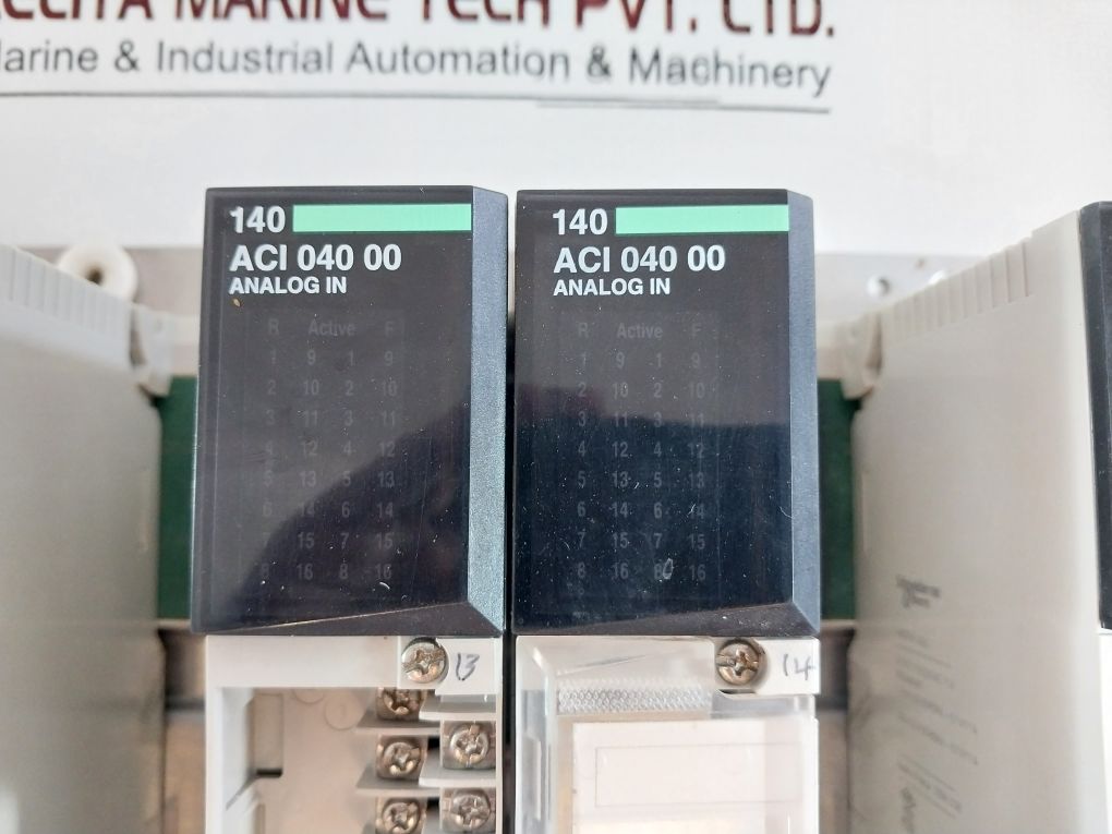 Schneider Electric 140Cra93200,140Ddi35300,140Ddo35300,140Aci04000,140Cps12420 Rack