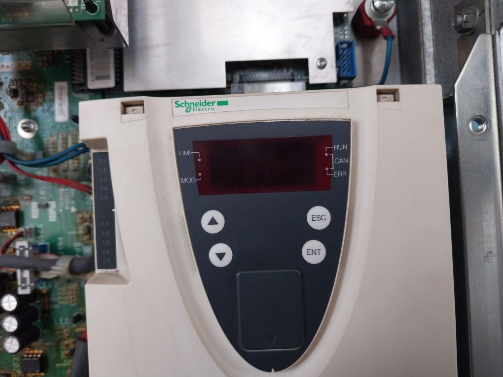 Schneider Electric Altivar 71Q Variable Speed Drive Atv71Qc16Y