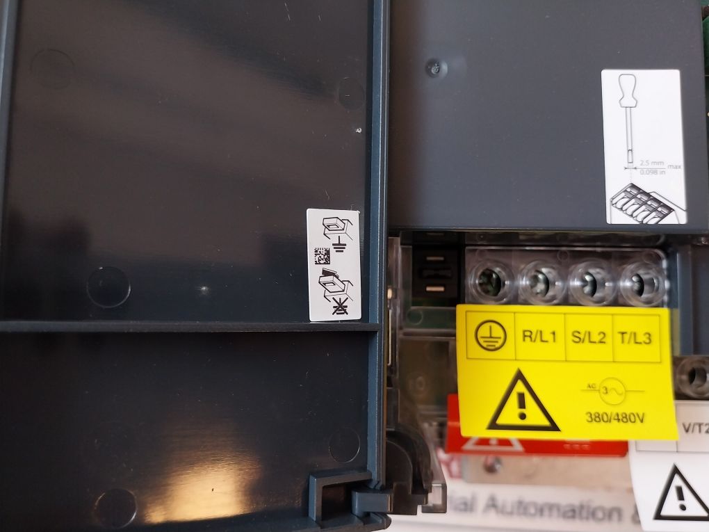 Schneider Electric Atv212Hu55N4 Variable Speed Drive