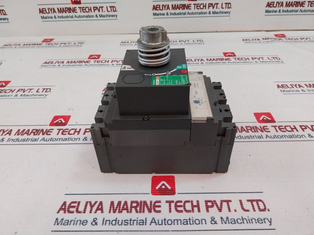 Schneider Electric Cvs250F Circuit Breaker