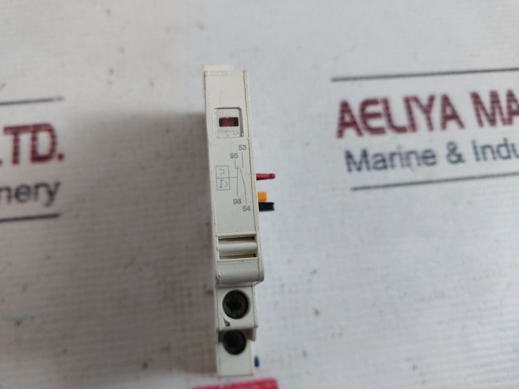 Schneider Electric Gvad0110 Auxiliary Contact B600 D300