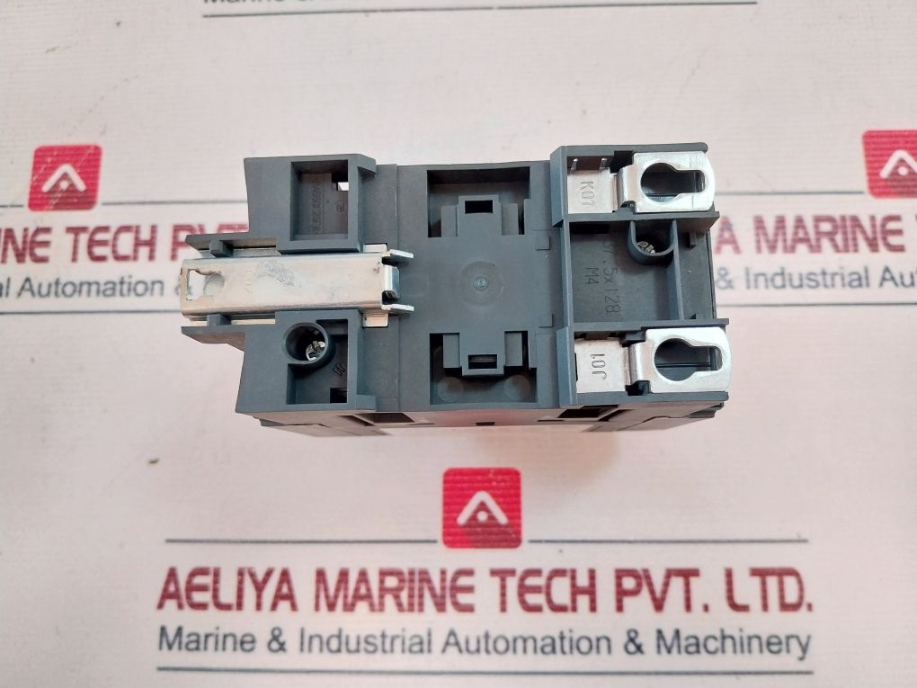 Schneider Electric Lc1D40A 3 Pole Contactor With Everlink Terminals