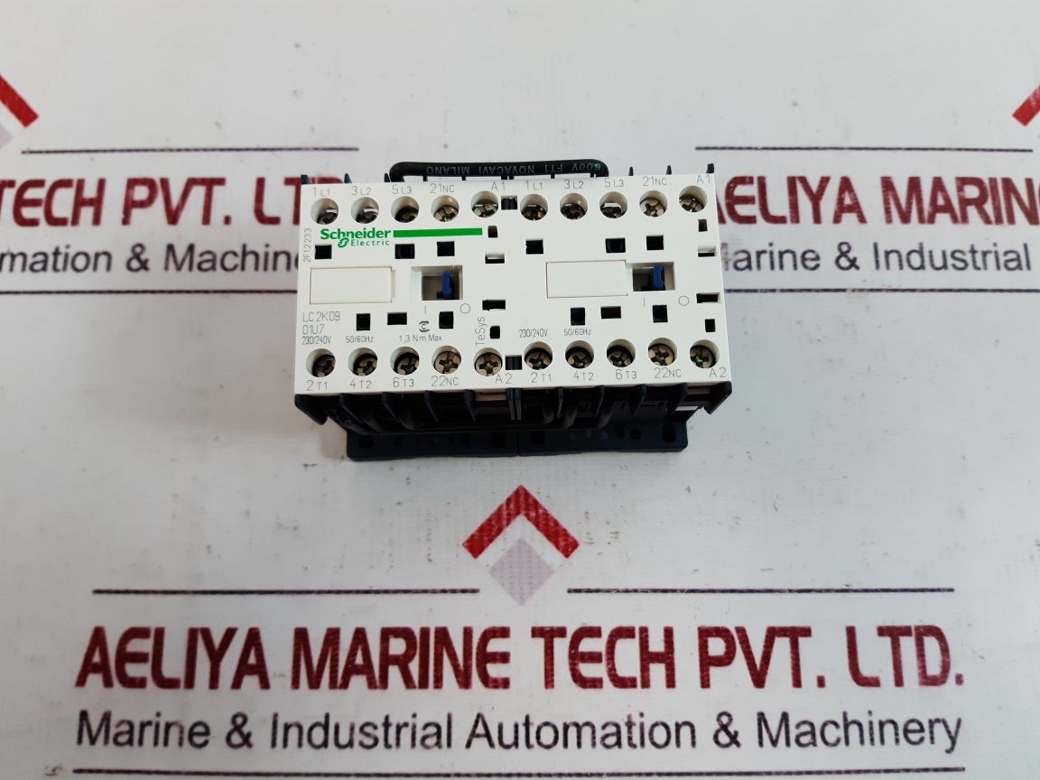 Schneider Electric Lc2 K0901U7 Reversing Contactor