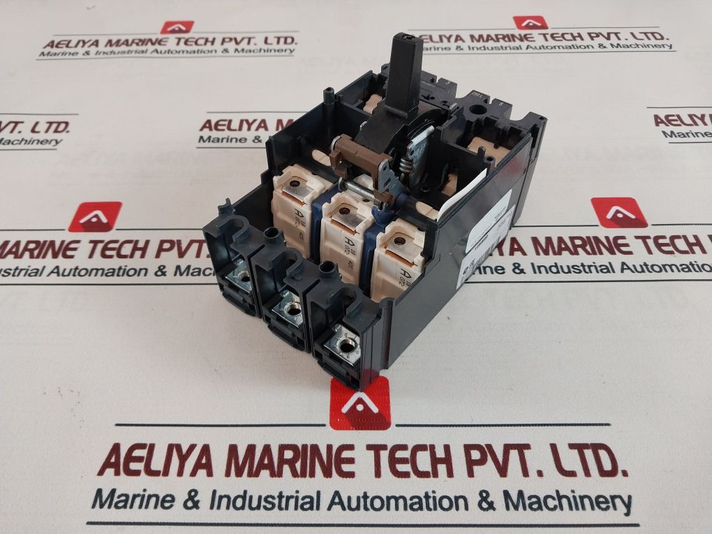 Schneider Electric Lv431405 Compact Nsx Circuit Breaker 800V 50/60Hz
