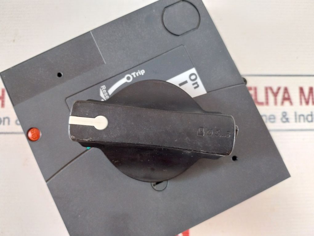 Schneider Electric Lv432597 Direct Standard Rotary Handle