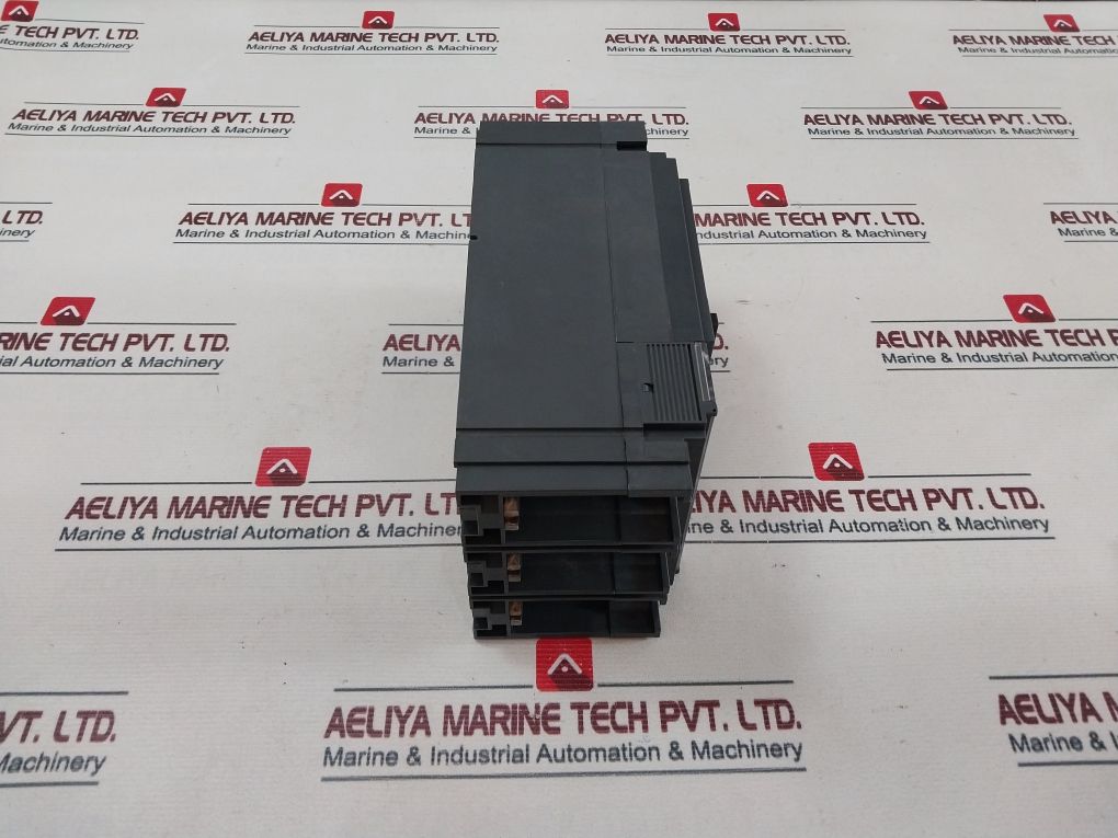 Schneider Electric Lv432893 Circuit Breaker