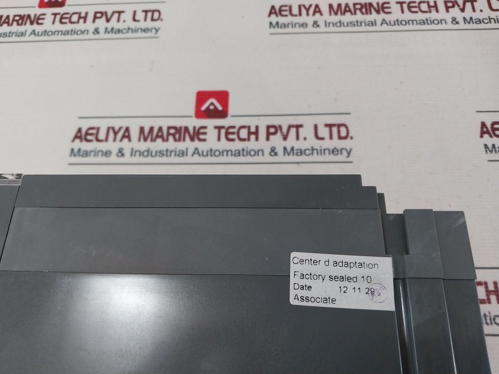 Schneider Electric Lv563306 Circuit Breaker/Switch-disconnector 600A/40°C