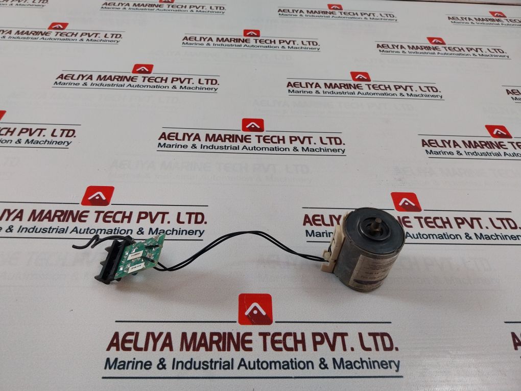Schneider Electric Merlin Gerin 685 654 Mx-a Shunt Trip Circuit Breaker