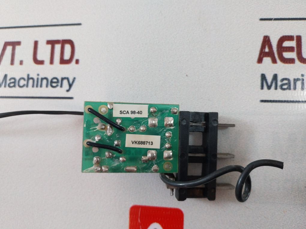 Schneider Electric Merlin Gerin 685 654 Mx-a Shunt Trip Circuit Breaker
