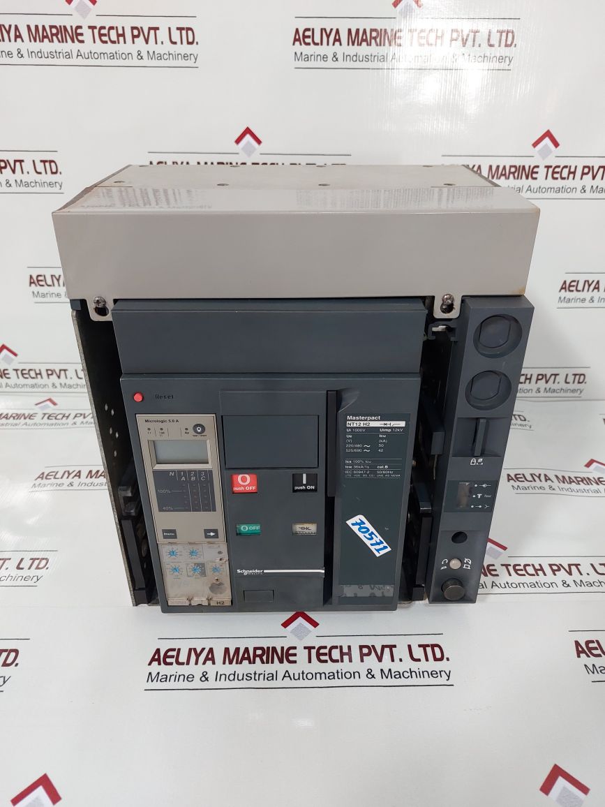 Schneider Electric Nt12H2