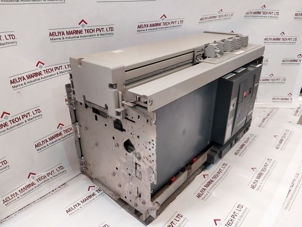 Schneider Electric Nw50 H2 Circuit Breaker Trip Unit