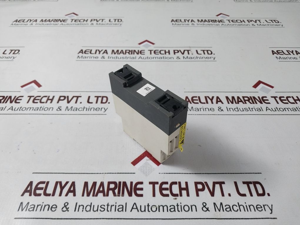 Schneider Electric Re8Ta31Bu Timer Relay 0.3S-30S