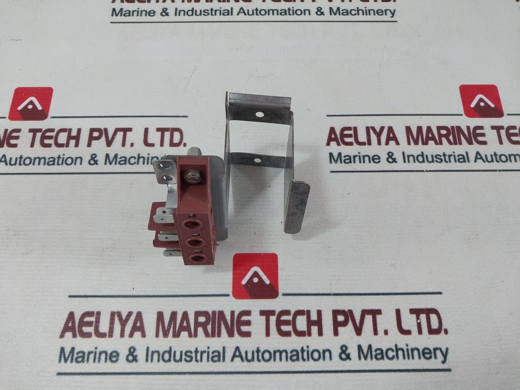 Schneider Electric Rpf2Ap7 Enclosed Power Relay 600V 40A Set