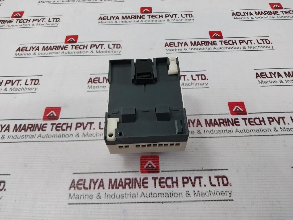 Schneider Electric Sr2 A101Fu Programmable Relay 100…240Vac 6.3Va 50/60Hz