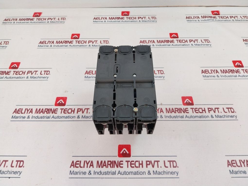 Schneider Electric Tm 160 D Circuit Breaker