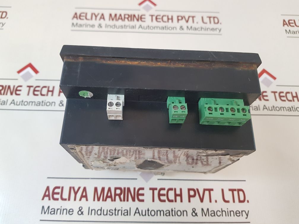Schneider Electric Varlogic Rt6 Varmeter Controller
