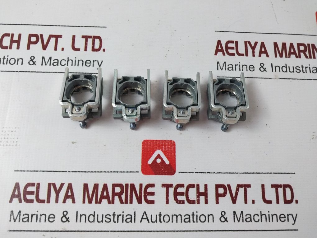 Lot Of 4X Schneider Electric Zb4Bz009 Pushbutton Mounting