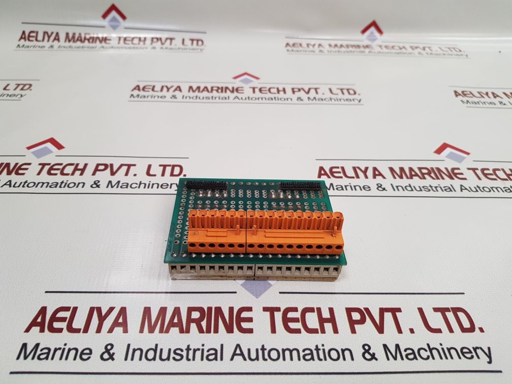 Selco m0720-00 universal board Used