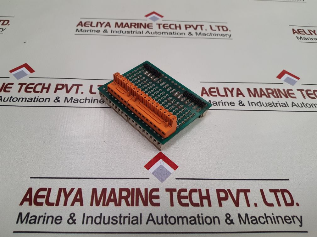 Selco m0720-00 universal board Used
