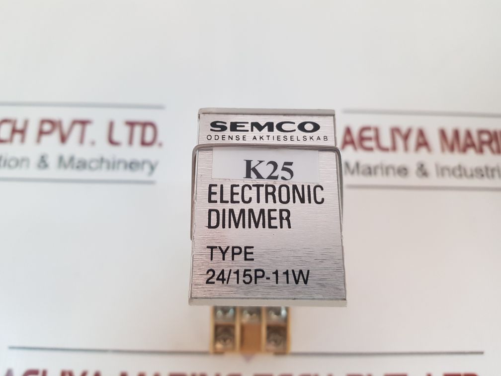 Semco Odense Aktieselskab 24/15P-11W Electronic Dimmer With Base
