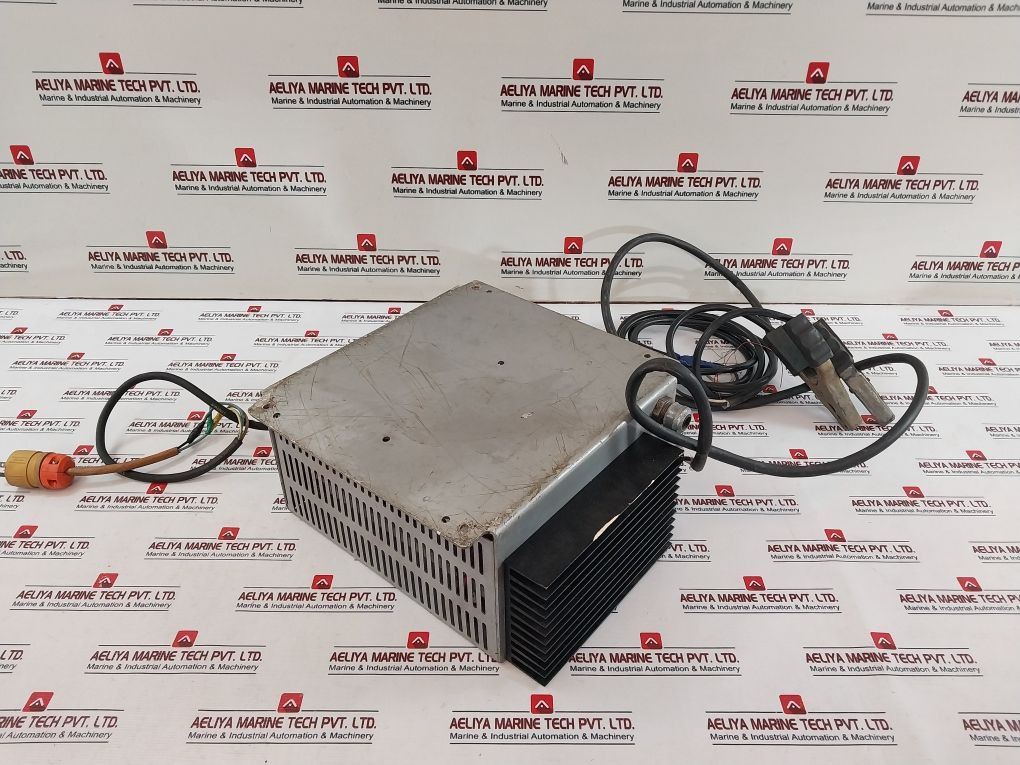 Sens Energenius Nrg24-20-rcls Battery Charger 20Amps 120/208-240 Vac 60Hz