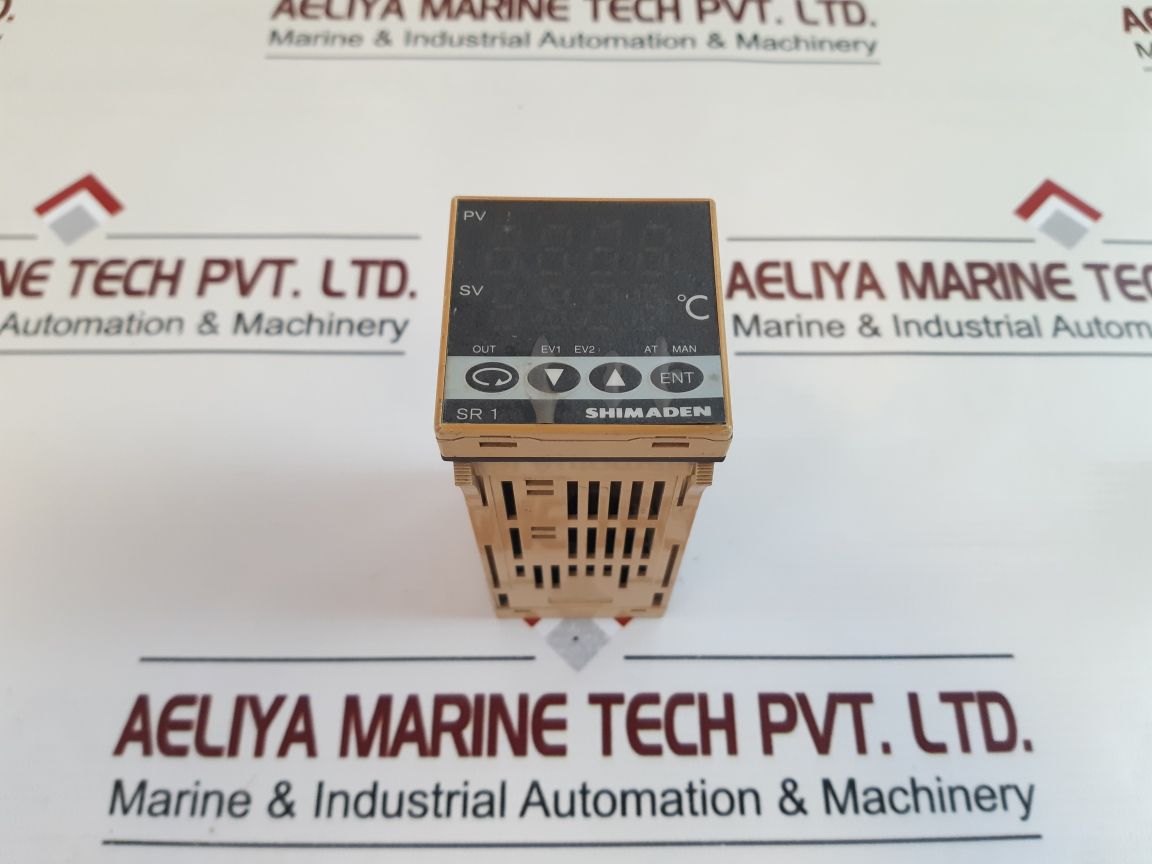 Shimaden Sr1-8Y-1W Temperature Controller