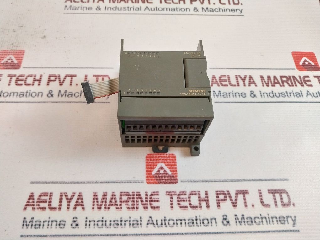 Siemens 223-1Bh22-0Xa8 Digital Input/Output Em 223 Cn