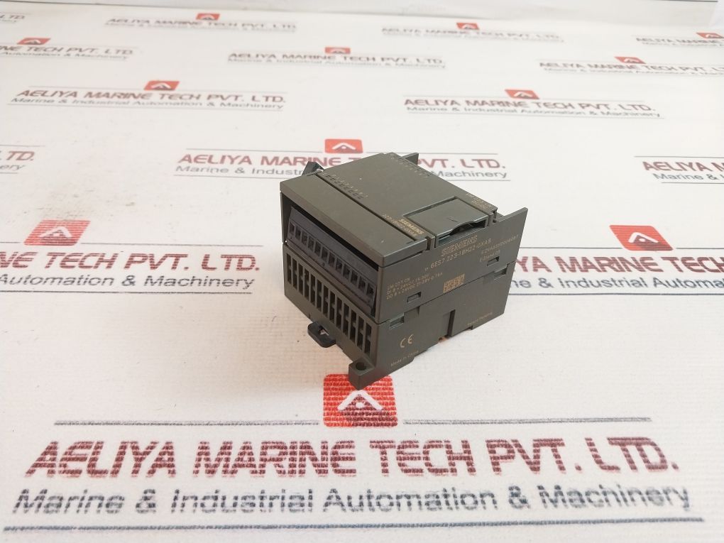 Siemens 223-1Bh22-0Xa8 Digital Input/Output Em 223 Cn